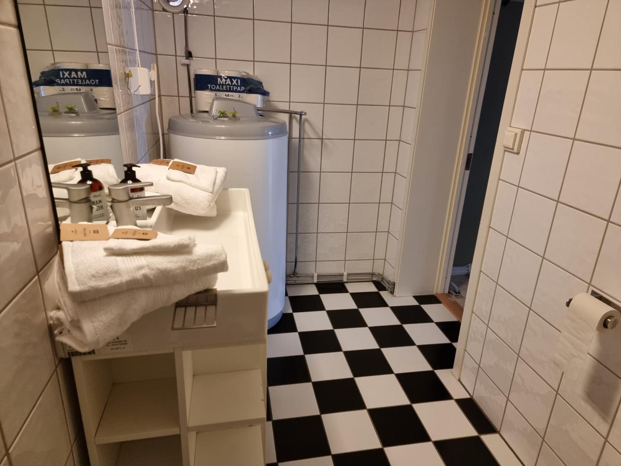 Kjellerleilighet Egen Inngang. Stange Экстерьер фото